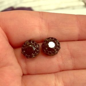 Black stone studs
